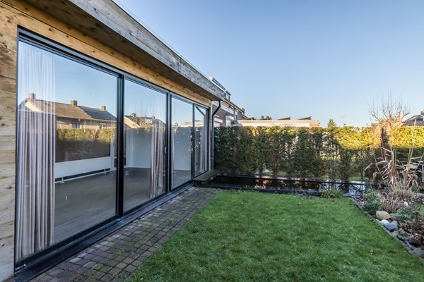 Foto - Te koop: Hoekwoning met 3 slaapkamers en een ruime tuin in Ubachsberg